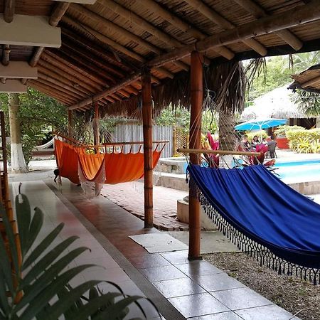 Hotel Sumpa Монтаньита Экстерьер фото